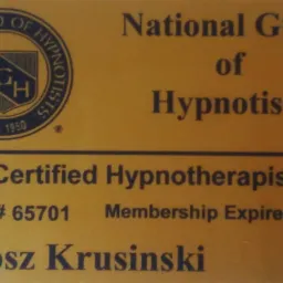 Żółta karta certyfikowanego hipnoterapeuty z logo National Guild of Hypnotists, numerem identyfikacyjnym i datą ważności członkostwa