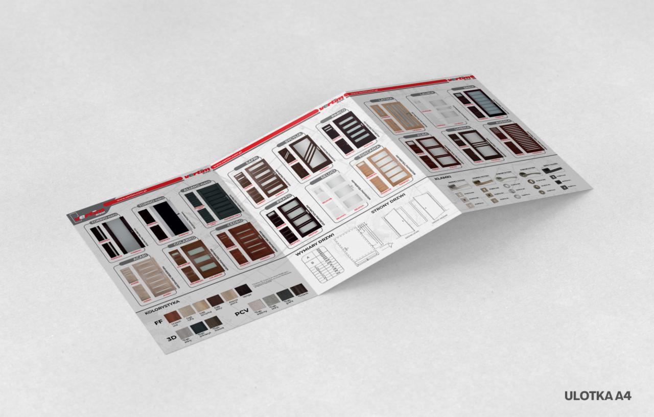 Ulotka reklamowa A4 prezentująca różne modele drzwi z kolorystyką i wymiarami, leżąca na jasnym tle.