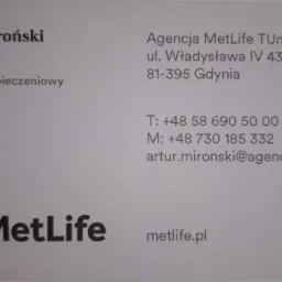 Wizyt&oacute;wka agenta ubezpieczeniowego Artur Miroński z Agencji MetLife TunŻiR S.A. w Gdyni, zawierająca dane kontaktowe i logo firmy.