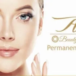 Portret kobiety z delikatnym makijażem permanentnym ust i oczu, obok logo salonu kosmetycznego Beauty Perfect Permanent Make Up.