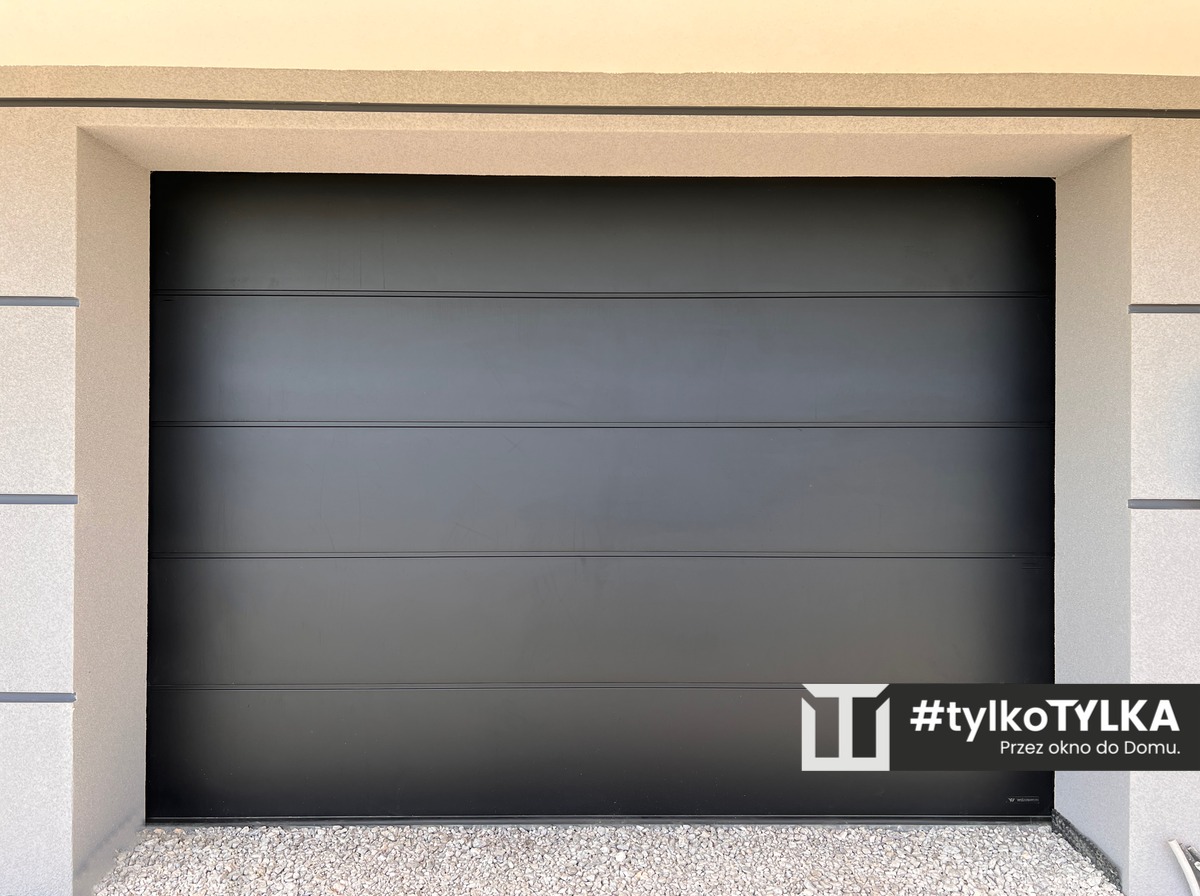 Czarna Brama z montażem