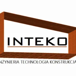 Logo firmy budowlanej INTEKO z hasłem 'Inżynieria Technologia Konstrukcja', przedstawione w formie przestrzennej bryły z elementami w kolorze brązowym.