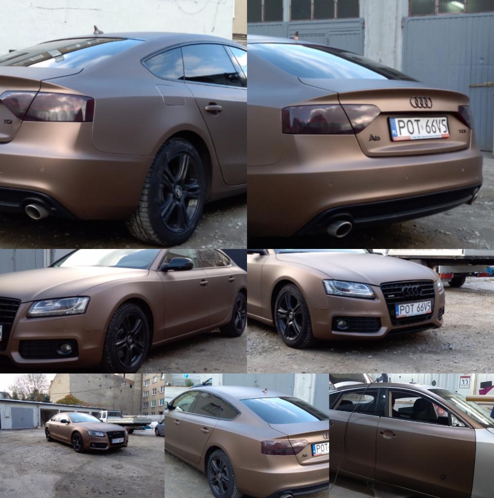 Audi A5 w matowym, brązowym oklejeniu, z przyciemnionymi tylnymi światłami, prezentowany w kolażu z różnych perspektyw na szarym tle placu.