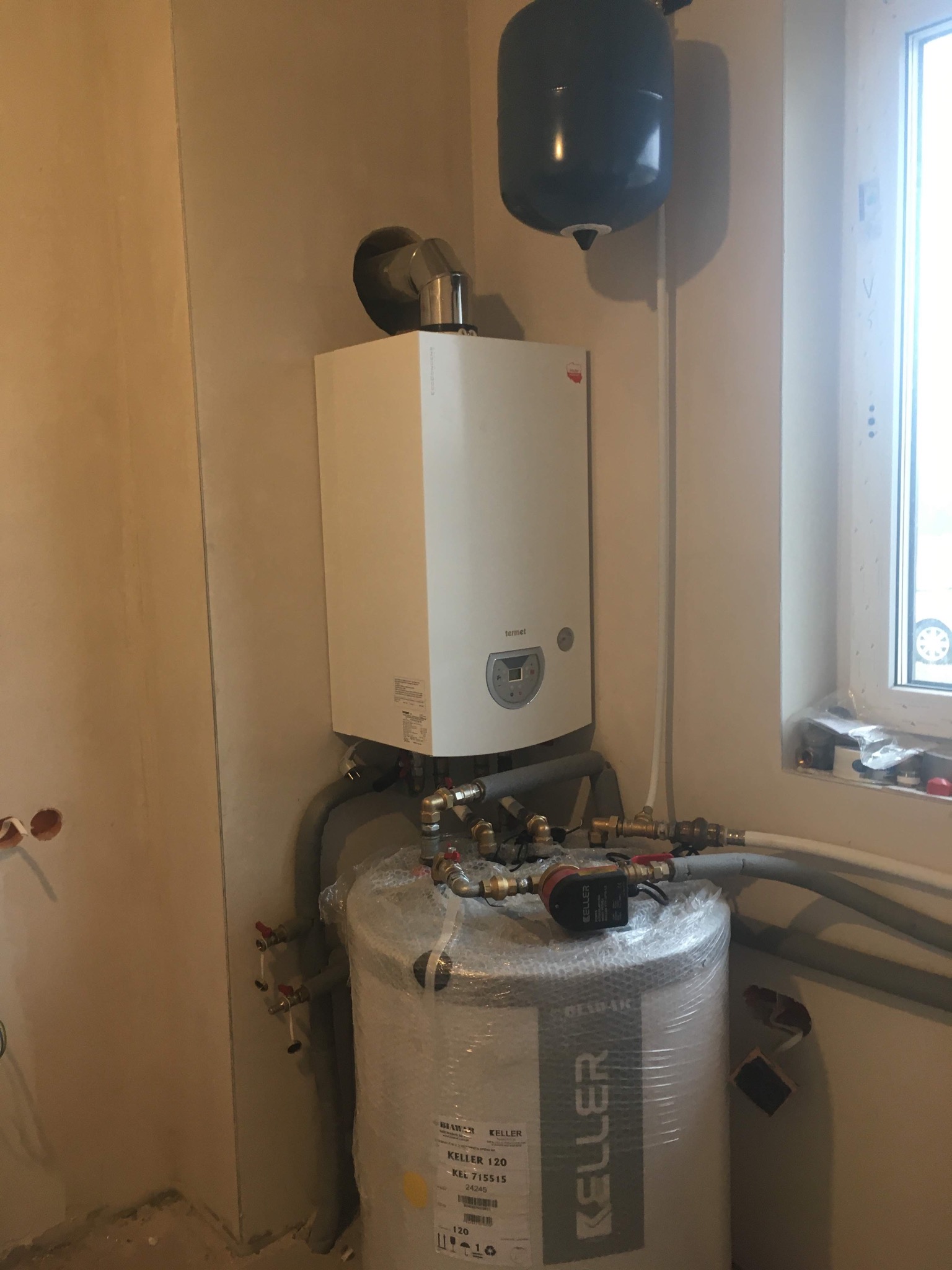 Kotłownia na gaz z zasobnikiem cwu