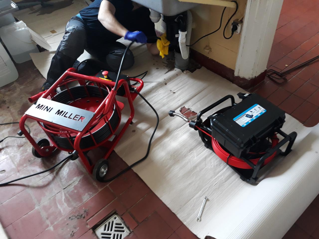 Czyszczenie ciągu kanalizacyjnego