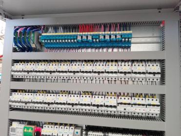 Ampario Damian Domagała - Wykonanie Instalacji Elektrycznych Rawicz