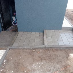 Układanie kostki brukowej Żmigród 4