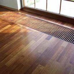 Montaż podłogi, panele