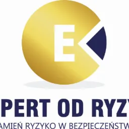 Logo firmy Ekspert od Ryzyka: złota sfera z wyciętym fragmentem w kolorze granatowym, wewnątrz biała litera E, pod spodem napis Ekspert od Ryzyka, a poniżej Zamień ryzyko w bezpieczeństwo.