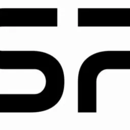 Logo firmy SPILO z dwoma połączonymi okręgami, jeden w kolorze niebieskim, drugi czarny, oraz napisem SPILO w czerni.