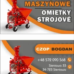 Grafika reklamowa prezentująca czerwoną maszynę do nakładania tynków, z widocznymi napisami 'Tynki Maszynowe' oraz danymi kontaktowymi firmy 'Czop Bogdan'.
