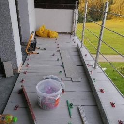 Praca na balkonach