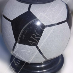 wazon stylizowany na piłkę nożną