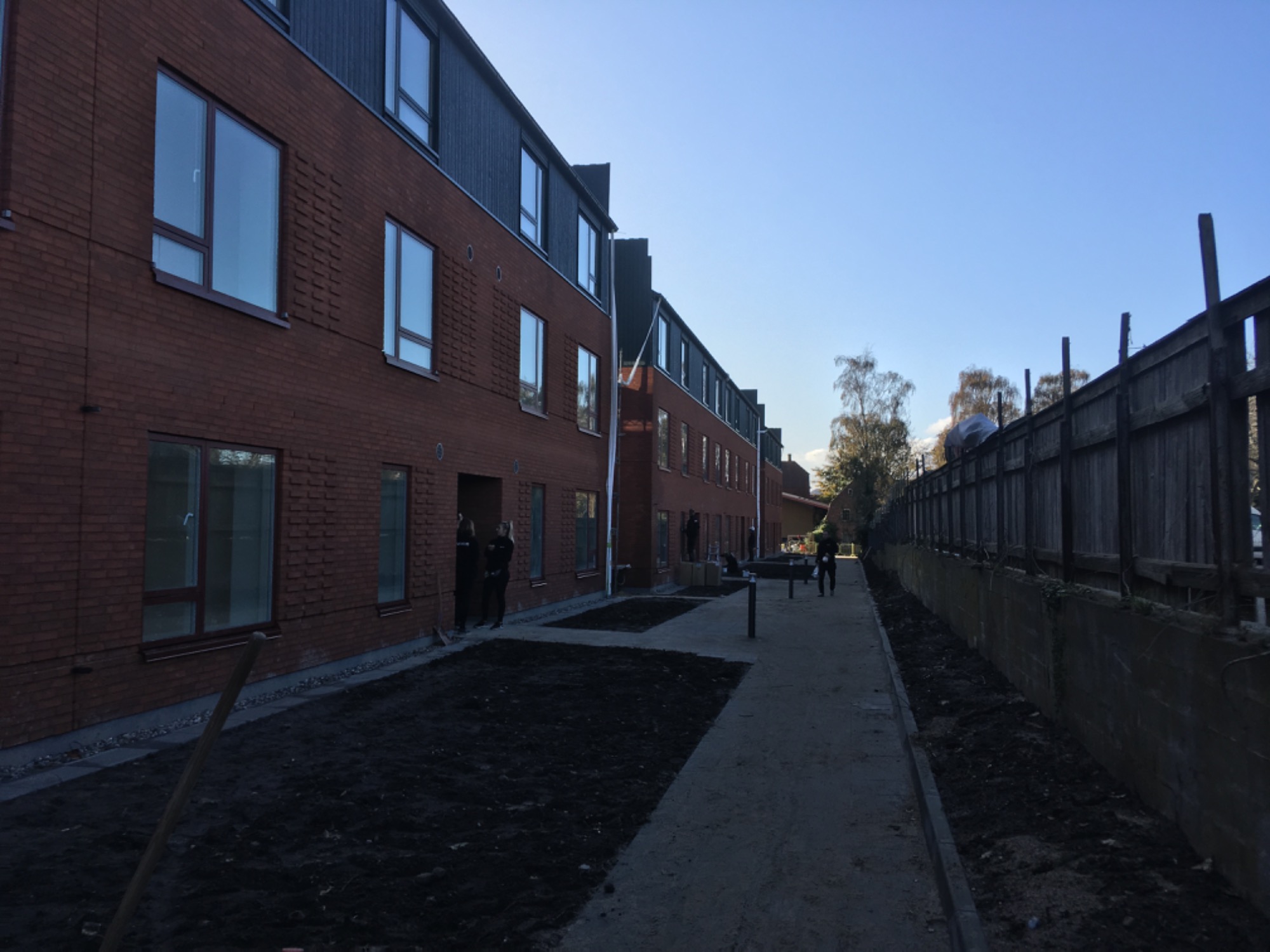 Wykonane wykończenie budynku mieszkalnego gładzie fizelina i malowanie 32 mieszkania