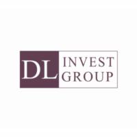 Logo DL Invest Group z burgundowym kwadratem po lewej stronie i białym tłem. Nazwa firmy zapisana dużą czcionką.