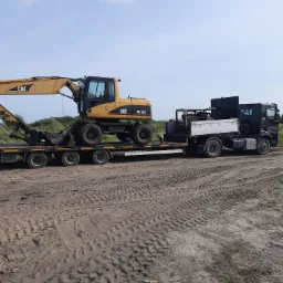 Transport niskopodwoziowy