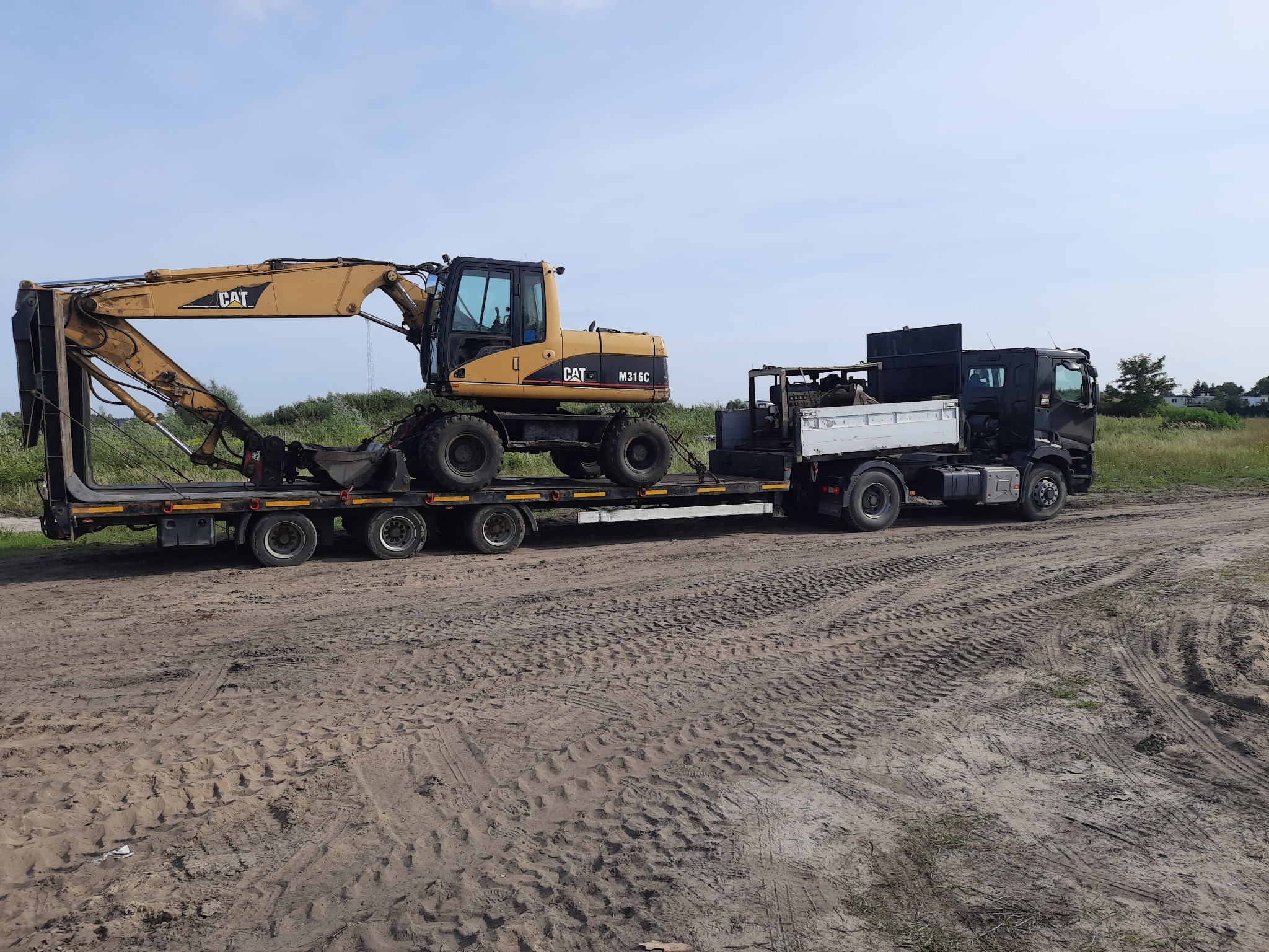 Transport niskopodwoziowy