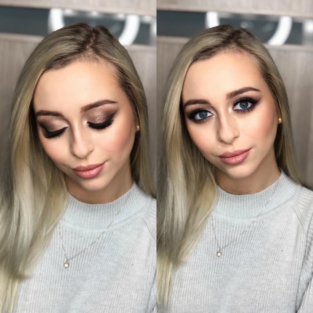 Portret blondynki z profesjonalnym makijażem oczu w odcieniach brązu i czerni, widoczne dwie wersje: z zamkniętymi i otwartymi oczami, podkreślone kości policzkowe, delikatny błyszczyk na ustach...