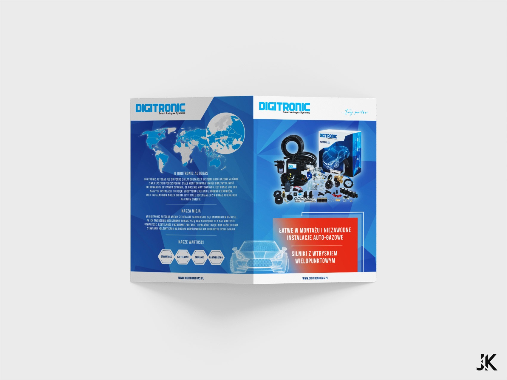 Dwustronna ulotka reklamowa firmy Digitronic Autogas, prezentująca systemy auto-gazowe, misję firmy i wartości, z zestawem instalacyjnym na zdjęciu i grafiką samochodu.