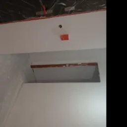 Położenie gładzi agregatem