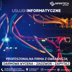 Serwerownia z widocznymi kablami sieciowymi w kolorach: czerwonym, żółtym, niebieskim i zielonym, podłączonymi do routera TP-Link, usługa informatyczna, logo firmy Infinitech w prawym górnym rogu.