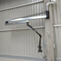 Ramię do odciągu zużytych gazów przy spawaniu na hali montażowej - miasto Rzeszów