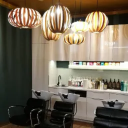 Salon fryzjerski w Warszawie.