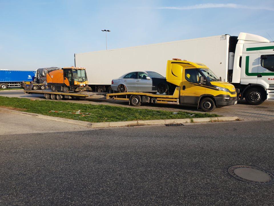 Transport sprzętu budowlanego / usługowego