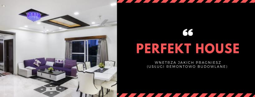 Salon z fioletową sofą narożną, białą jadalnią, marmurową podłogą i dekoracyjnym sufitem podwieszanym z oświetleniem LED w kolorze fioletowym, widok z perspektywy szerokokątnej, z boku kadru napis...