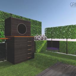 Pracownia Projektowa GreenGo! Katarzyna Marchlewska - Wizualizacja ogrodu z drewnianą konstrukcją z okrągłym otworem i drabinką, otoczoną zielenią, trawą i lawendą, z widocznym fragmentem drewnianego tarasu.