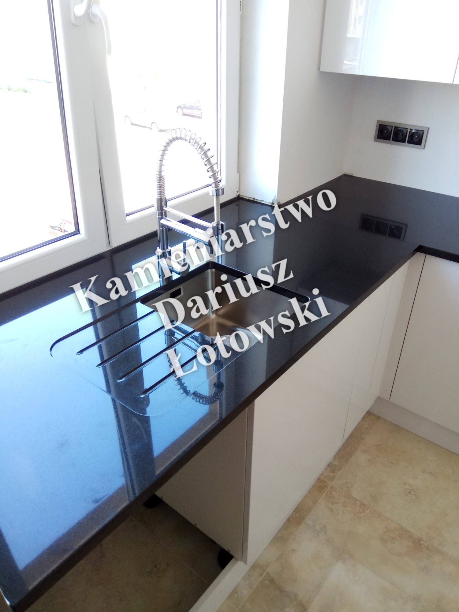 Blat z materiału ABSOLUT BLACK