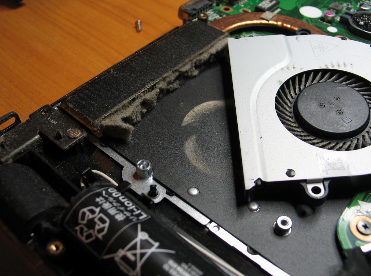 Naprawa i konserwacja laptopów