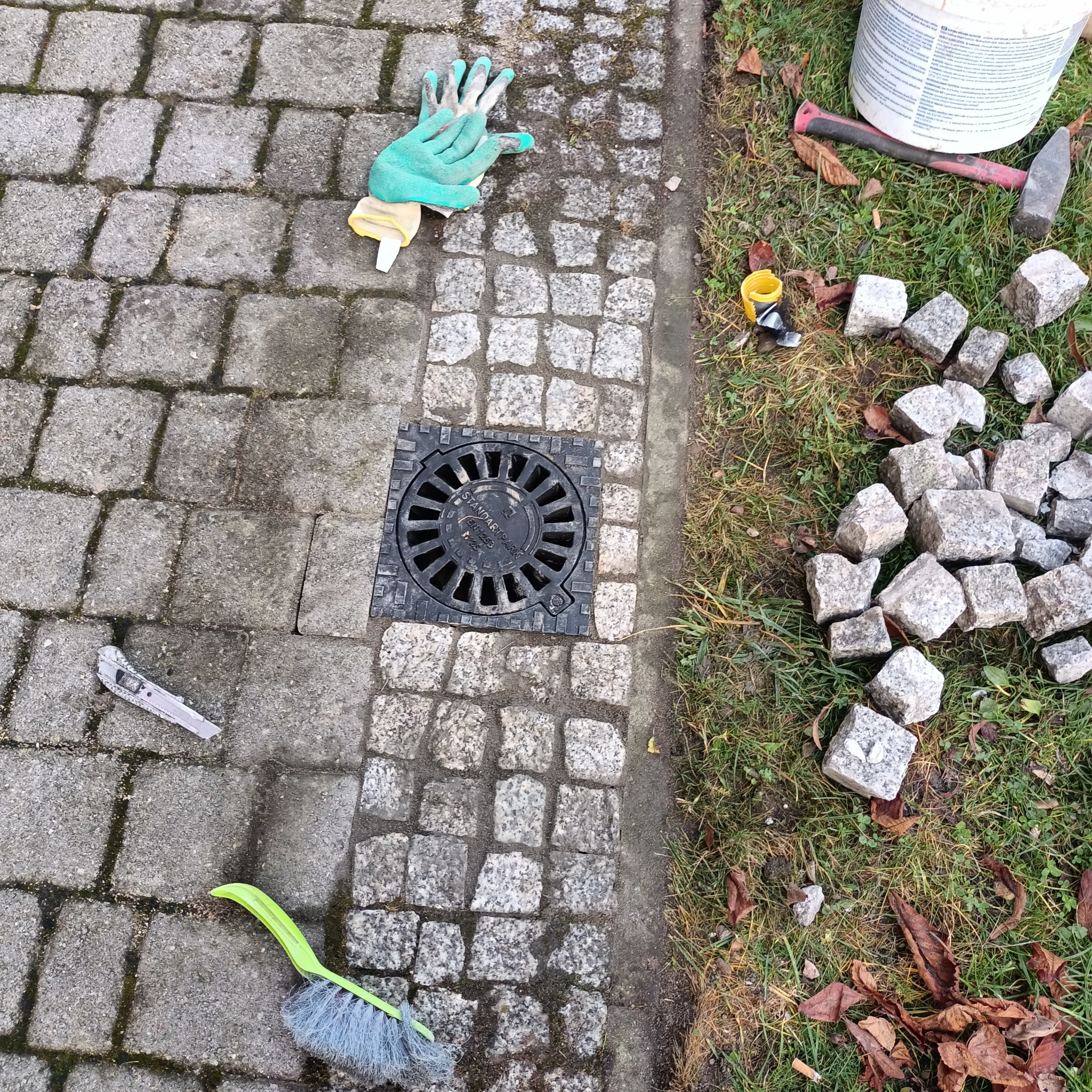 Wszelkiego rodzaju prace brukarskie, przekładka kostki brukowej i granitowej