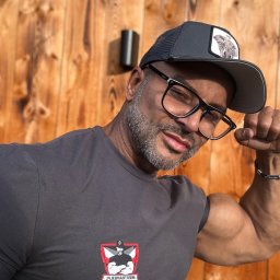 SIŁKA W CHAŁUPIE MIROSŁAW ŁABUNOWICZ