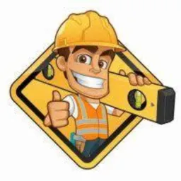 Karykaturalny budowlaniec z uśmiechem, trzymający poziomicę i pokazujący kciuk w górę, na tle rombu z żółtymi ostrzeżeniami.