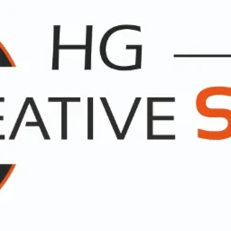 Logo firmy HG Creative Studio z Jarocina, z abstrakcyjnym znakiem graficznym w kolorach czarnym i pomarańczowym, przypominającym literę C.