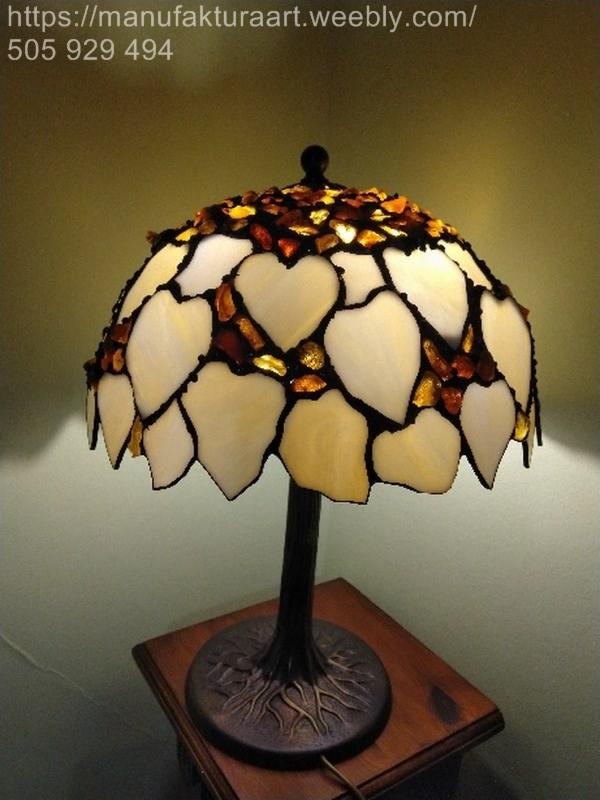 Renowacja lamp witrażowych.