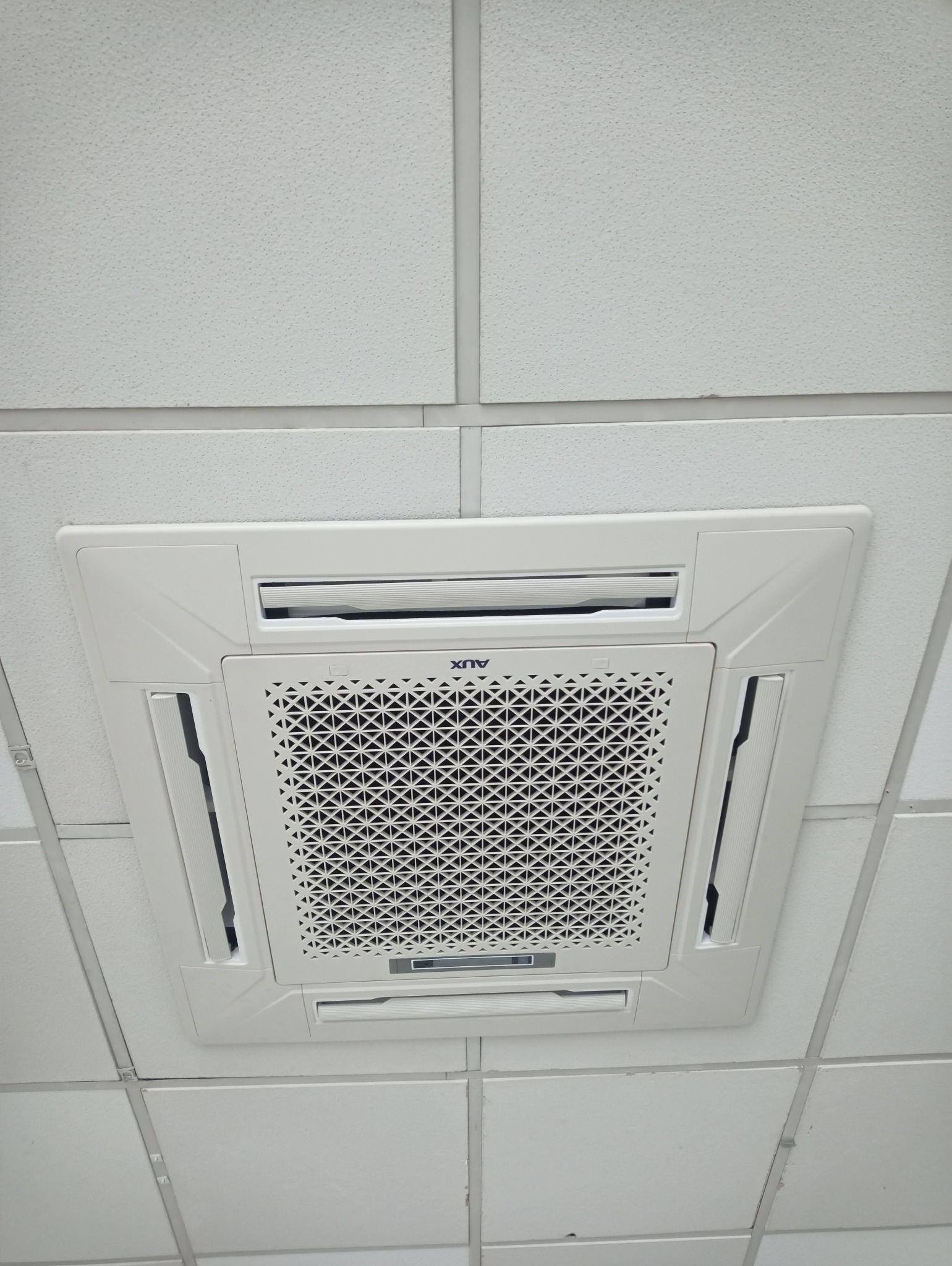 Klimatyzatory Kasetowe