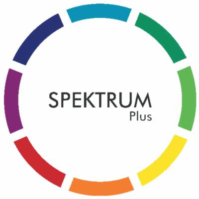 Logo firmy Spektrum Plus z kolorowym okręgiem składającym się z segmentów w kolorach tęczy, otaczającym nazwę firmy.