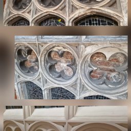 Justyna Janeczek Odnowa - Renowacja zabytkowego okna z dekoracyjnymi rozetami. Widoczne etapy: stan pierwotny, w trakcie naprawy z odsłoniętą cegłą i finalny, odrestaurowany wygląd.