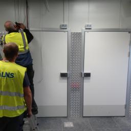 LNS Sp. z o.o. - Montaż komory chłodniczej marki Coolcraft produkowanej przez LNS.