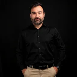 adw. Maciej Płacheta