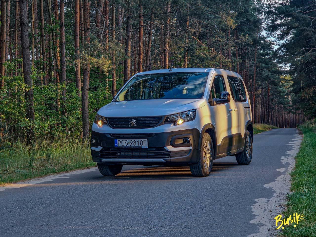 Nowość w ofercie - Peugeot Rifter dla przewozów 4 + kierowca