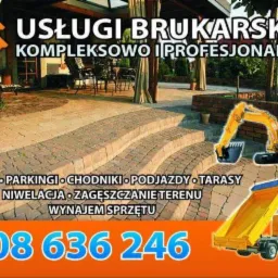Reklama usług brukarskich z wizualizacją tarasu i schodów z kostki brukowej, z grafikami koparki i wywrotki oraz numerem telefonu.