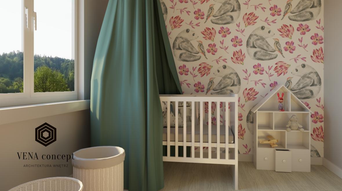 Wizualizacja pokoju dziecięcego z białym łóżeczkiem pod baldachimem, tapetą w pandy i kwiaty oraz regałem w kształcie domku, widok na zieleń za oknem, logo firmy projektowej w rogu.