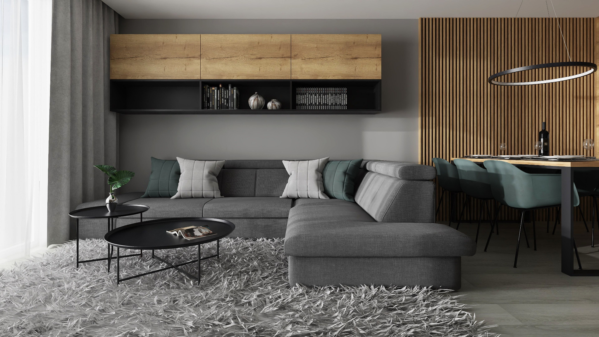 Szary narożnik z poduszkami w salonie z drewnianą ścianą, czarnymi stolikami kawowymi i dywanem z długim włosiem.