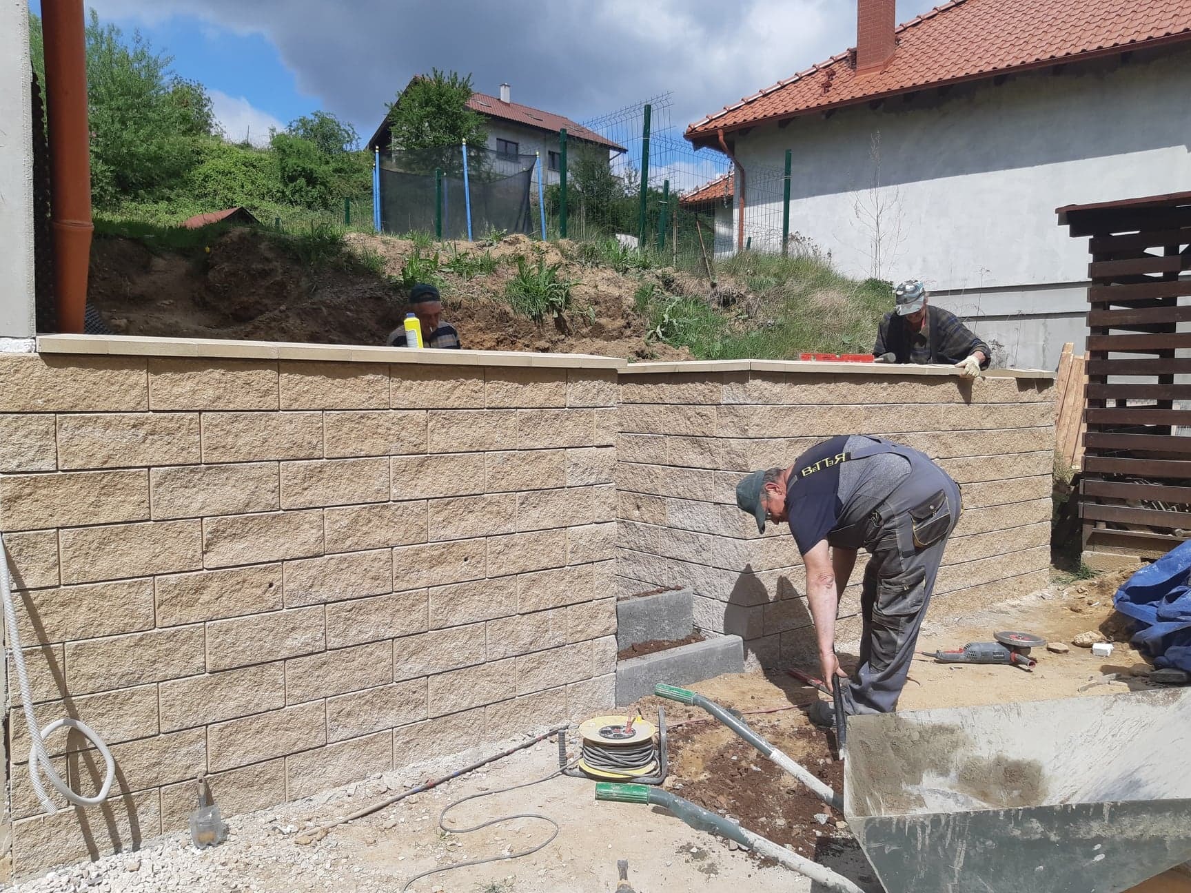 Wykonanie murka z gotowych elementów - Wałbrzych