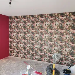 Malowanie ścian, sufitów, Tapetowanie