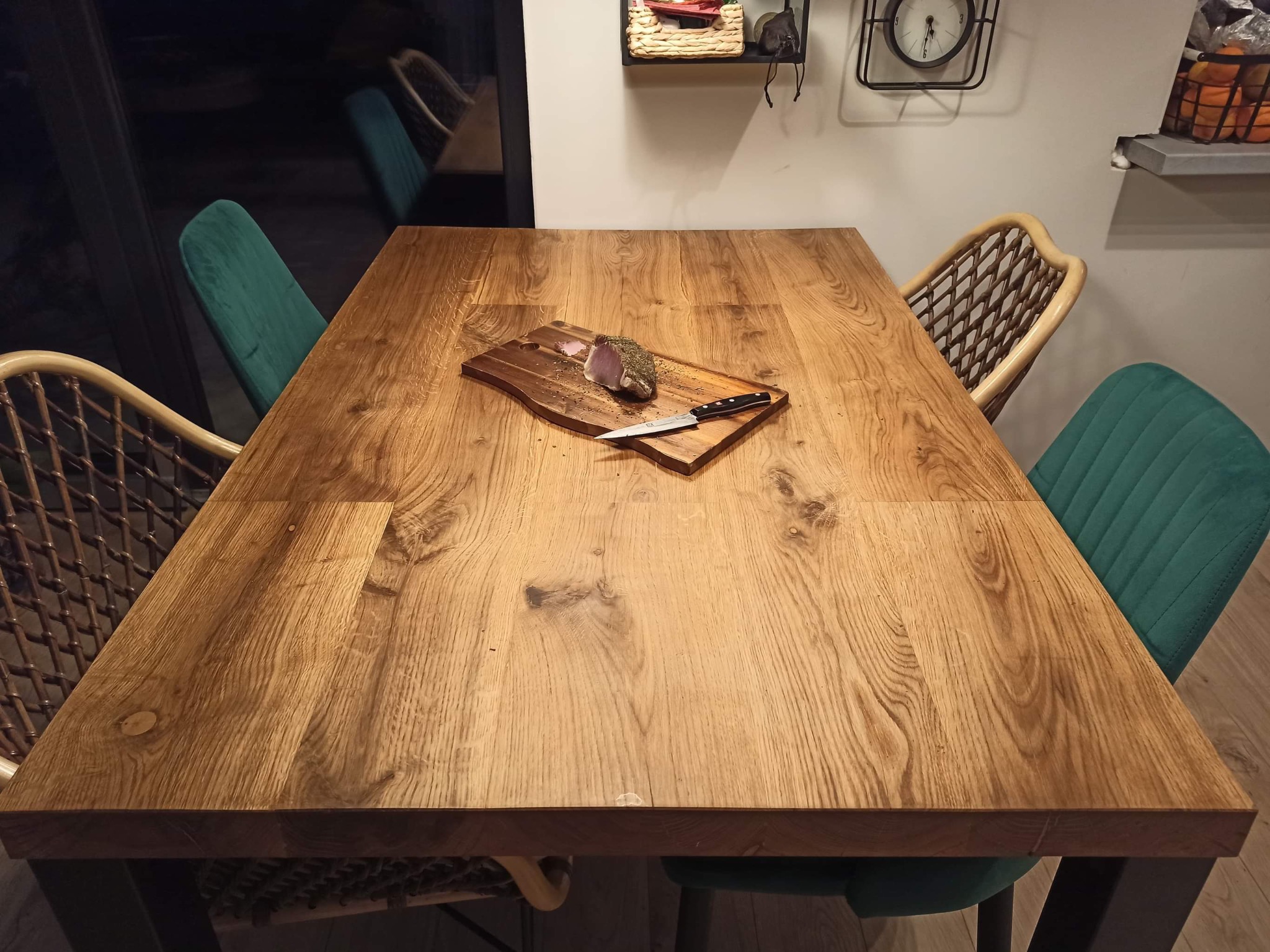 Stół z litego drewna dębowego