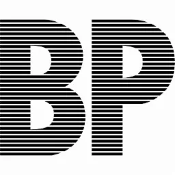 Abstrakcyjne logo firmy budowlanej z literami BP ułożonymi z czarnych poziomych pasków na białym tle.